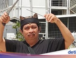 Kisah Raden Ilham ‘Kendalikan’ Hujan Hingga IKN Pakai 5 Keris & 1.000 Dupa