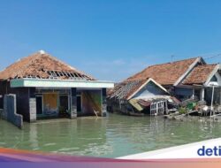 Kampung Ke Demak Ditinggalkan Penghuninya, Kini Didalam Sebab Itu Horor