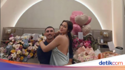 Jedar dan Vincent Verhaag Rayakan Anniversary Bersama Dinner Romantis